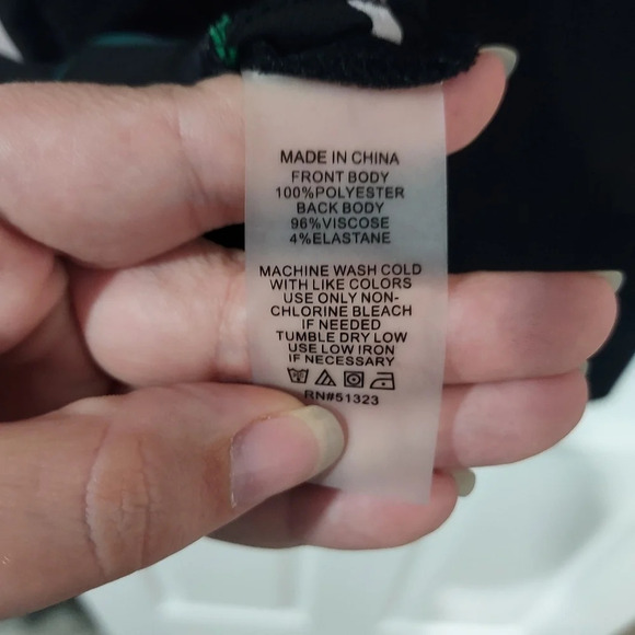 Vince Camuto Multicolored Black Striped Sleeveless Blouse in Size 3X - Picture 11 of 11